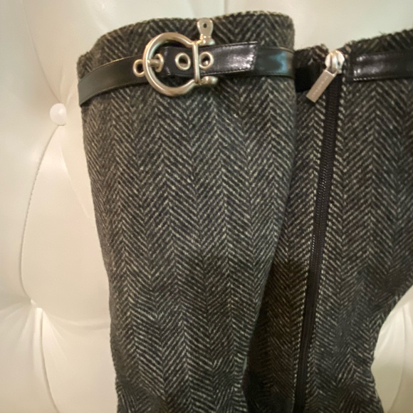 Burberry Herringbone Heeled Boots - Picture 5 of 7